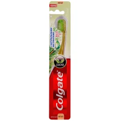 Зубна щітка Colgate (Колгейт) з натуральним екстрактом сосни, м'яка, 1 шт.