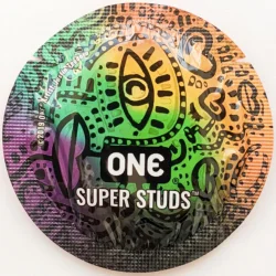 Презерватив ONE (Ван) Super Studs с точечным рельефом, 1 шт.