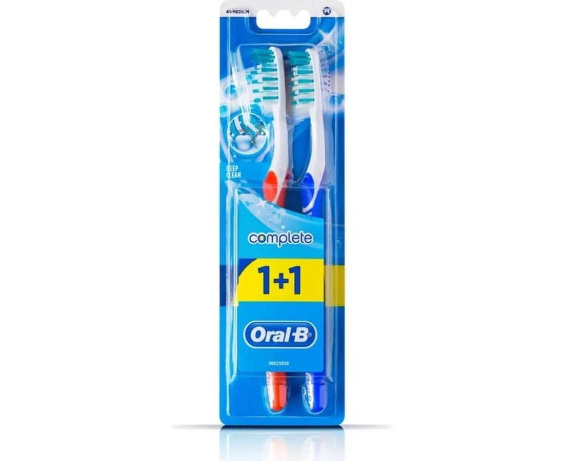 Зубна щітка Oral-B (Орал-Б) Complete Clean середньої жорсткості 1+1, 2 шт.